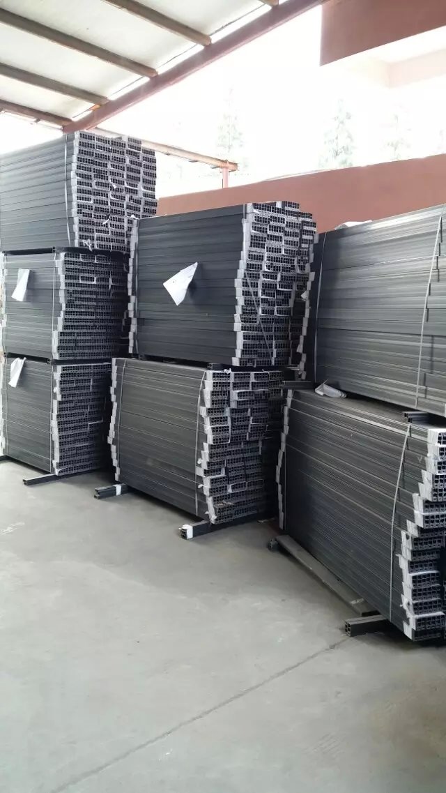 附框、副框、門窗副框、鋼塑共擠附框